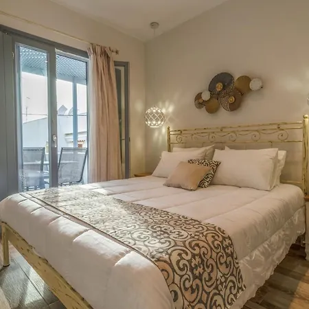 מלון דירות Naxos Enjoy 3*