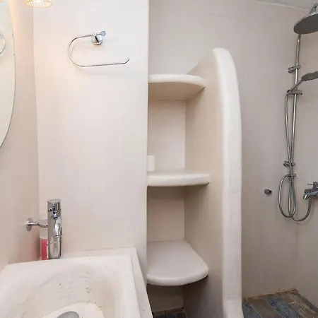 Naxos Enjoy 3*