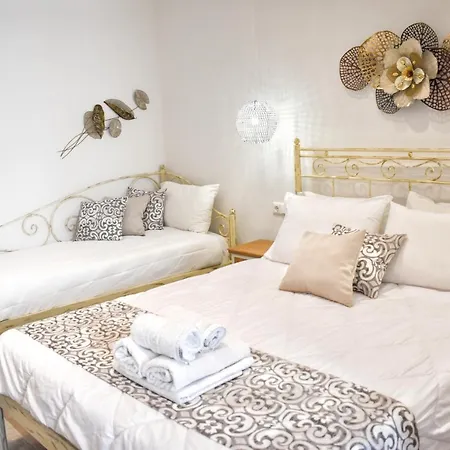 Naxos Enjoy Lägenhetshotell Naxos City