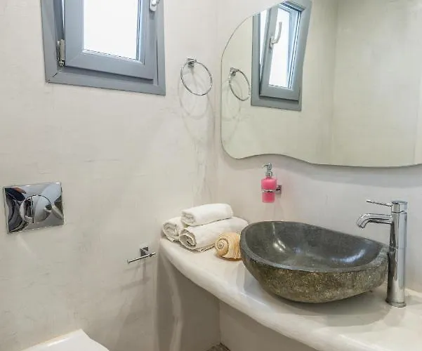 Naxos Enjoy Aparthotel 4*